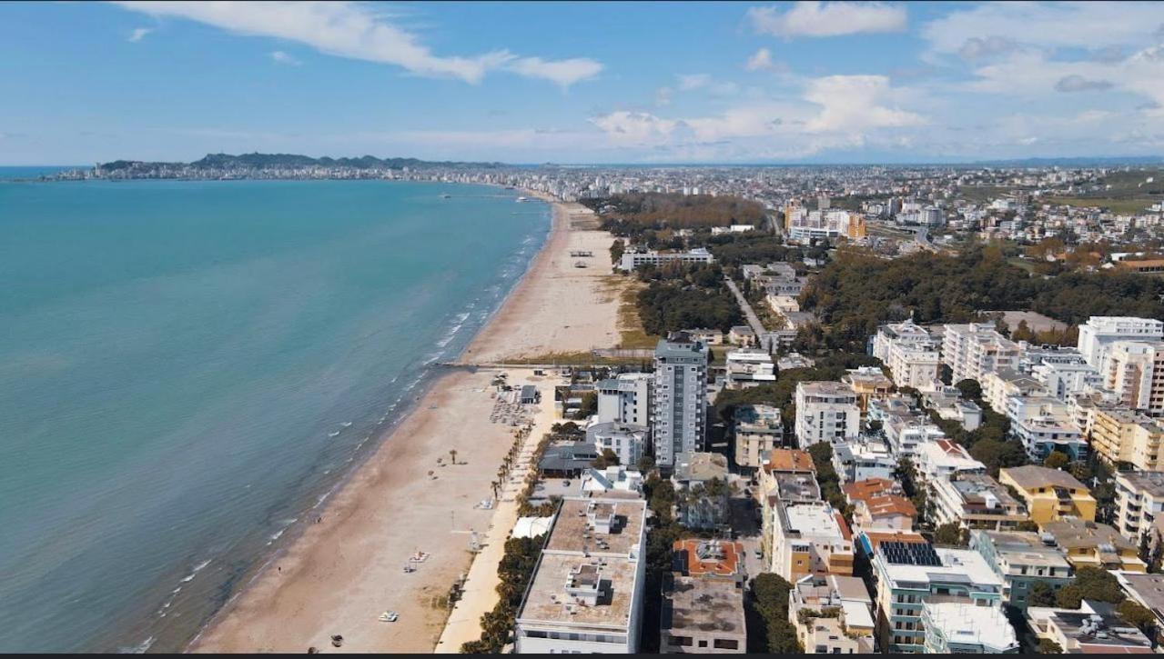 Lunasol Seaside Apartments Durres Bagian luar foto