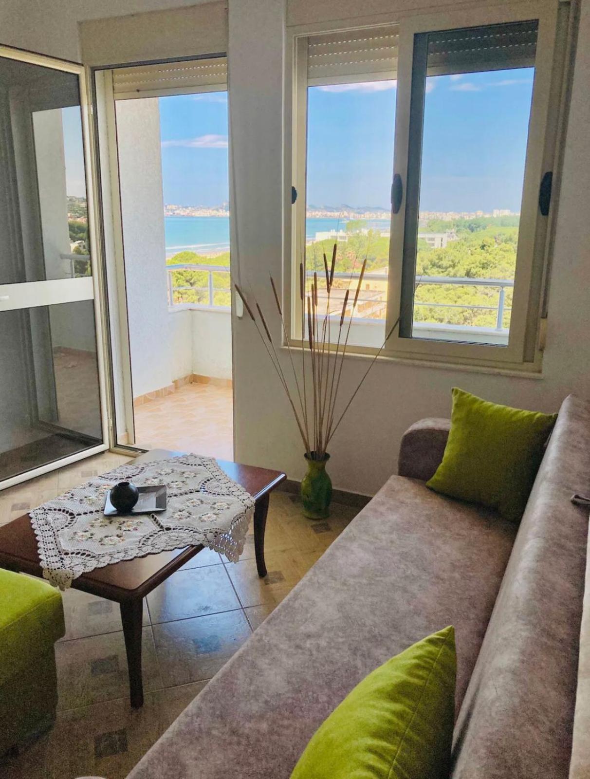 Lunasol Seaside Apartments Durres Bagian luar foto