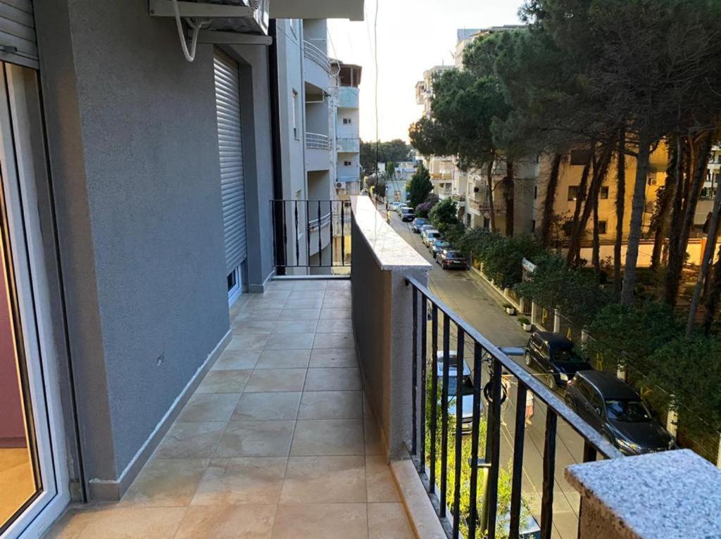 Lunasol Seaside Apartments Durres Bagian luar foto