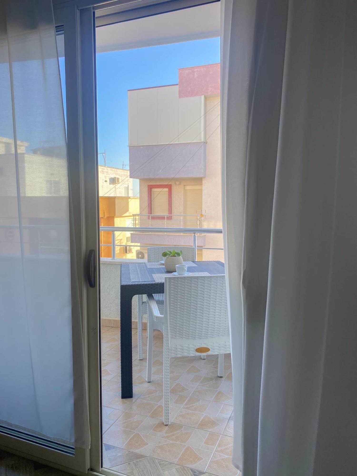 Lunasol Seaside Apartments Durres Bagian luar foto