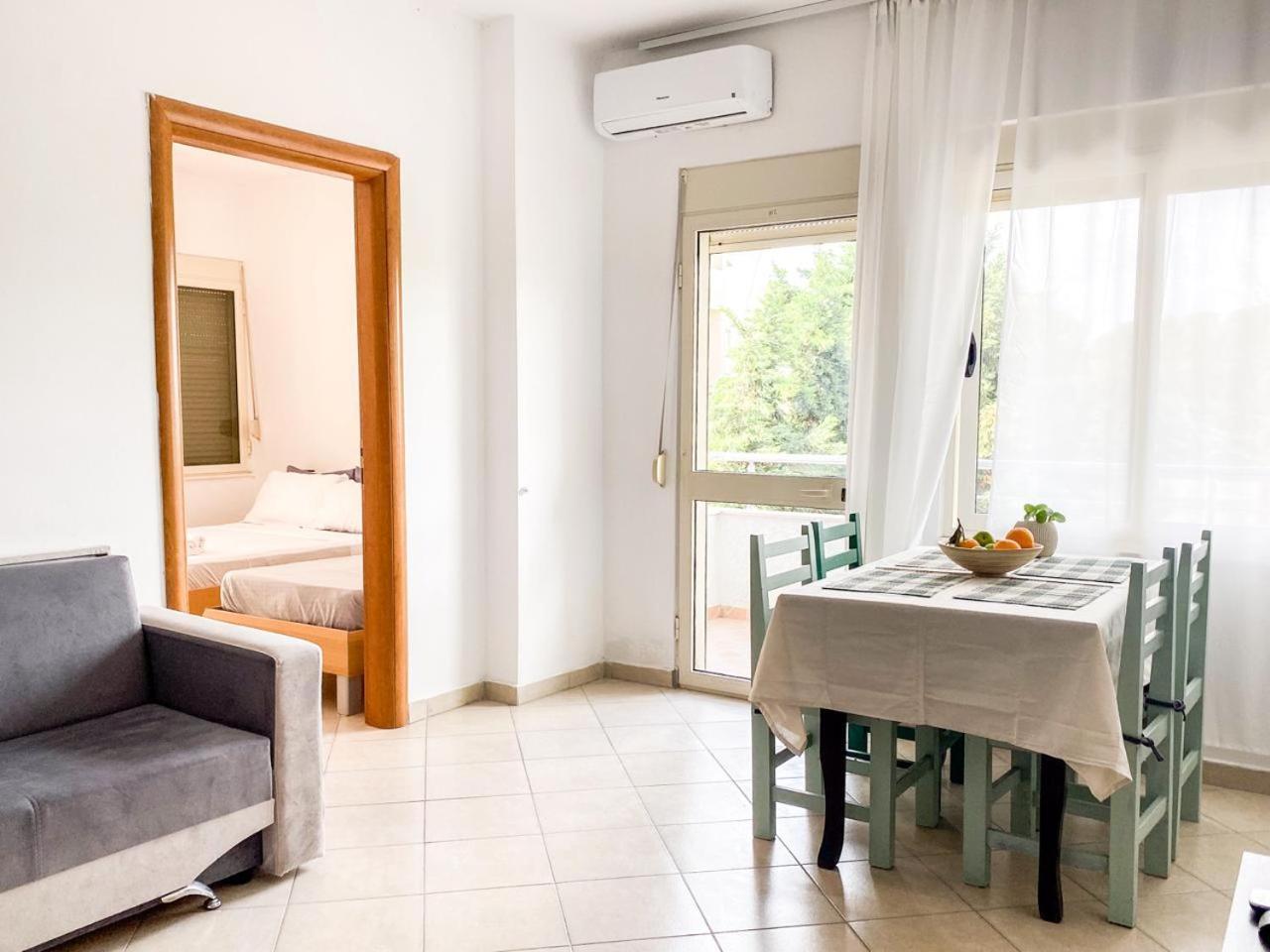 Lunasol Seaside Apartments Durres Bagian luar foto