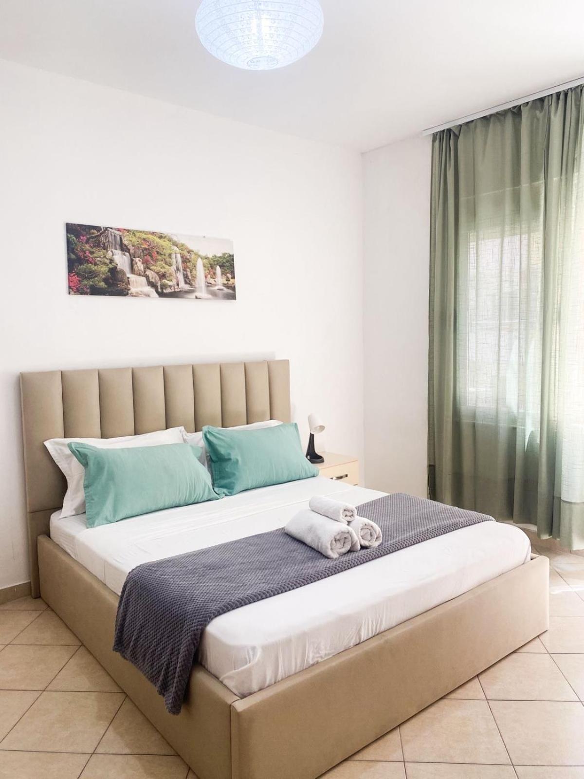 Lunasol Seaside Apartments Durres Bagian luar foto